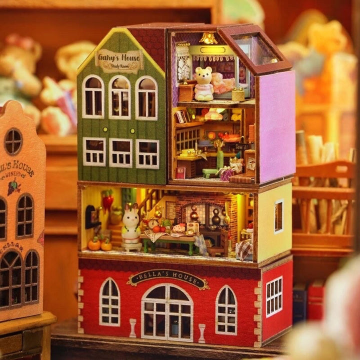 DIY Tiny House Dollhouse Kit Animals Building Block Town