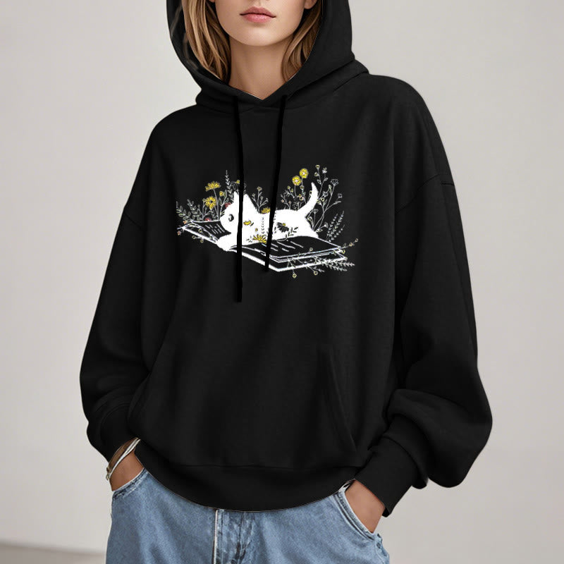 Running Cat On Books Fleece Hoodie Long Sleeves Hooded Sweatshirts