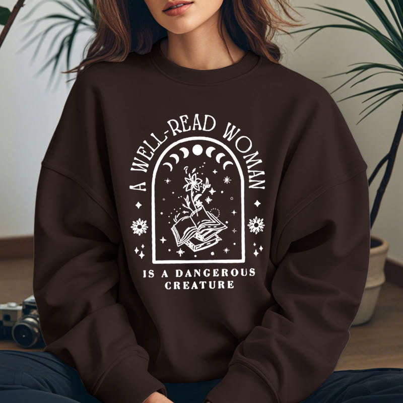 A WELL-READ WOMAN Womens Crewneck Sweatshirt Pullover