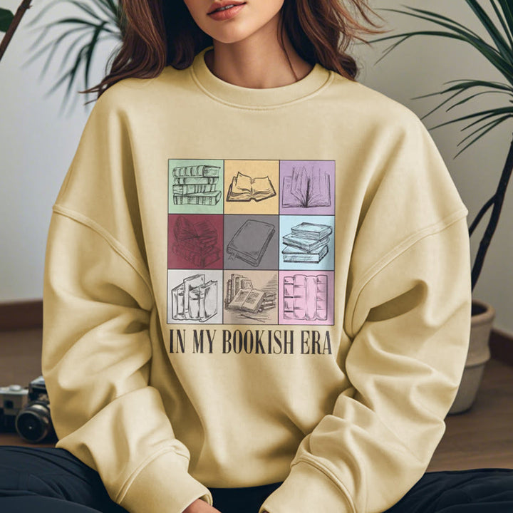 IN MY BOOKISH ERA Womens Crewneck Sweatshirt Pullover