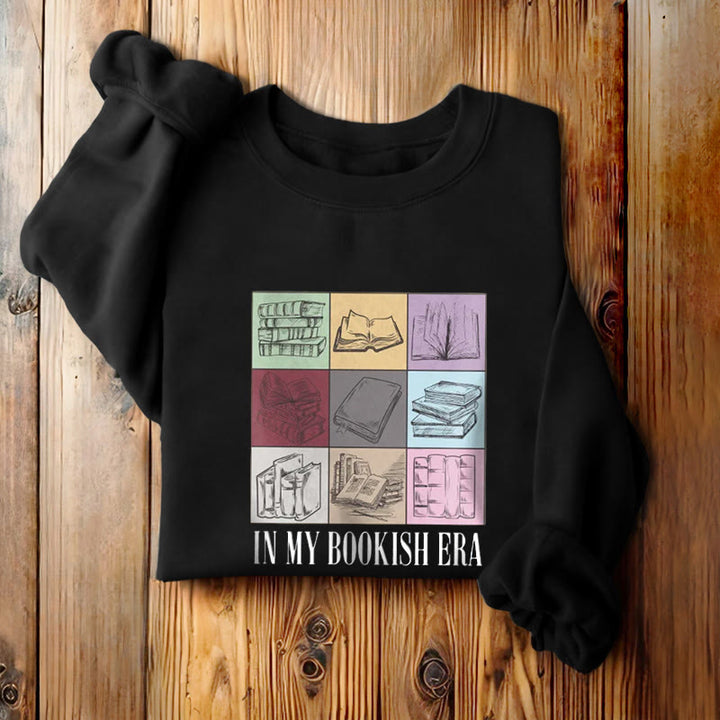 IN MY BOOKISH ERA Womens Crewneck Sweatshirt Pullover