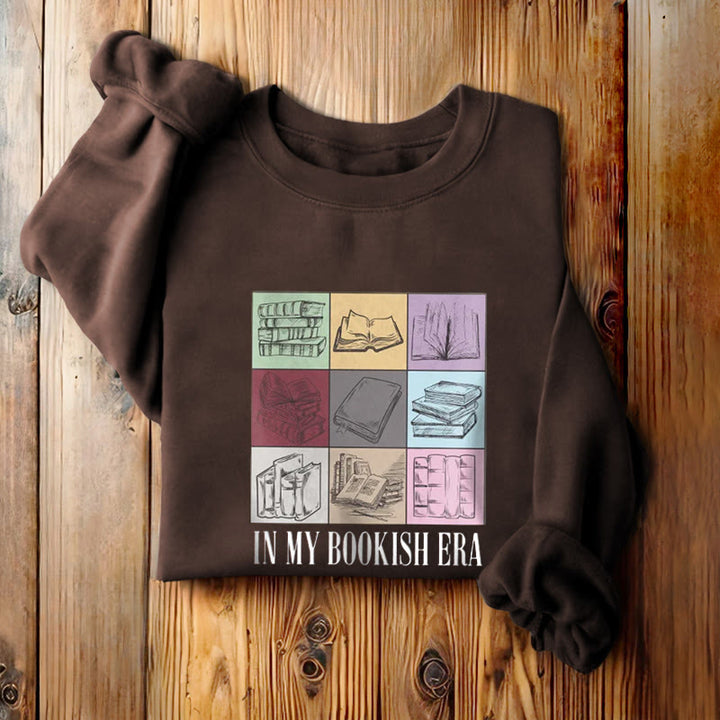 IN MY BOOKISH ERA Womens Crewneck Sweatshirt Pullover