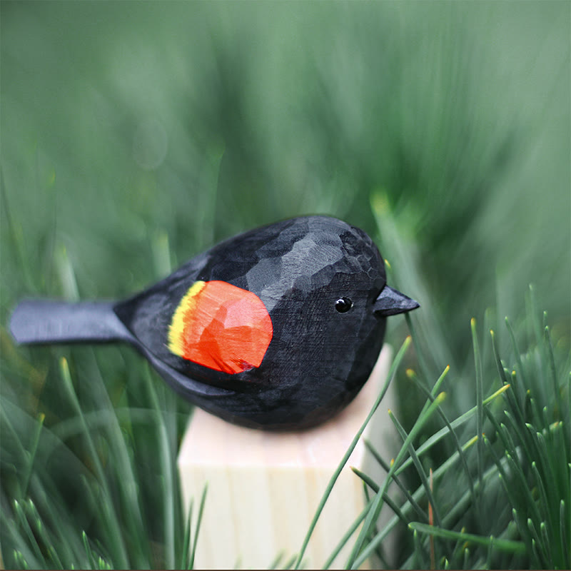 Wooden Bird Figurine Red-winged blackbird Statue Animal Ornament Handmade Simulation