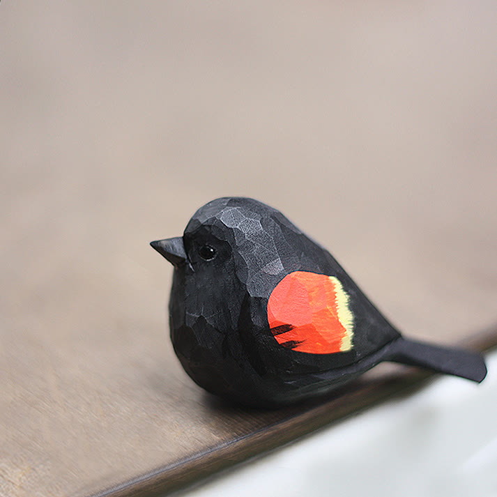 Wooden Bird Figurine Red-winged blackbird Statue Animal Ornament Handmade Simulation